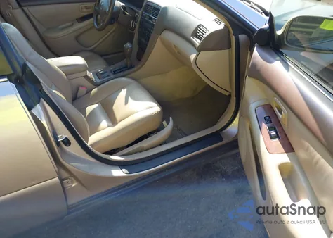 1997 Lexus Es 300 z USA, uszkodzony, nr VIN JT8BF22G3V5001200